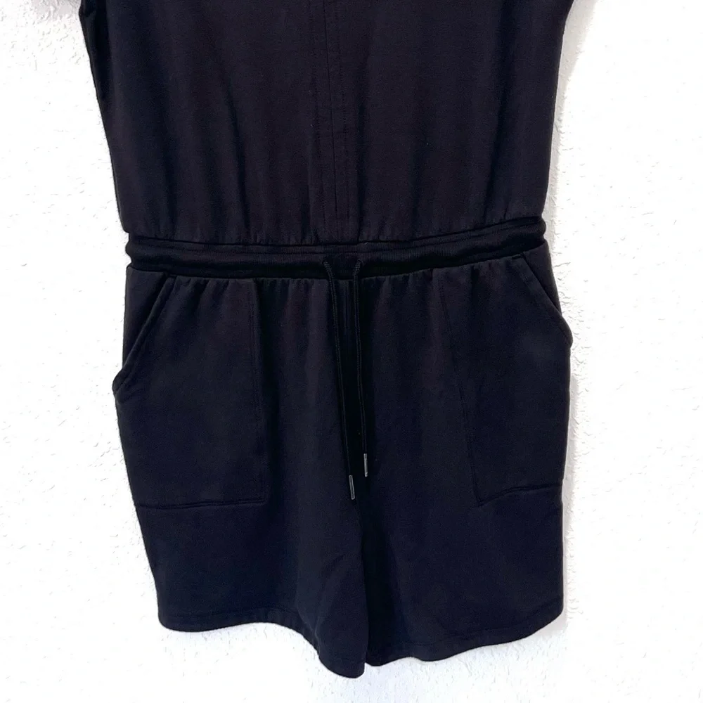 Athleta preowned chic